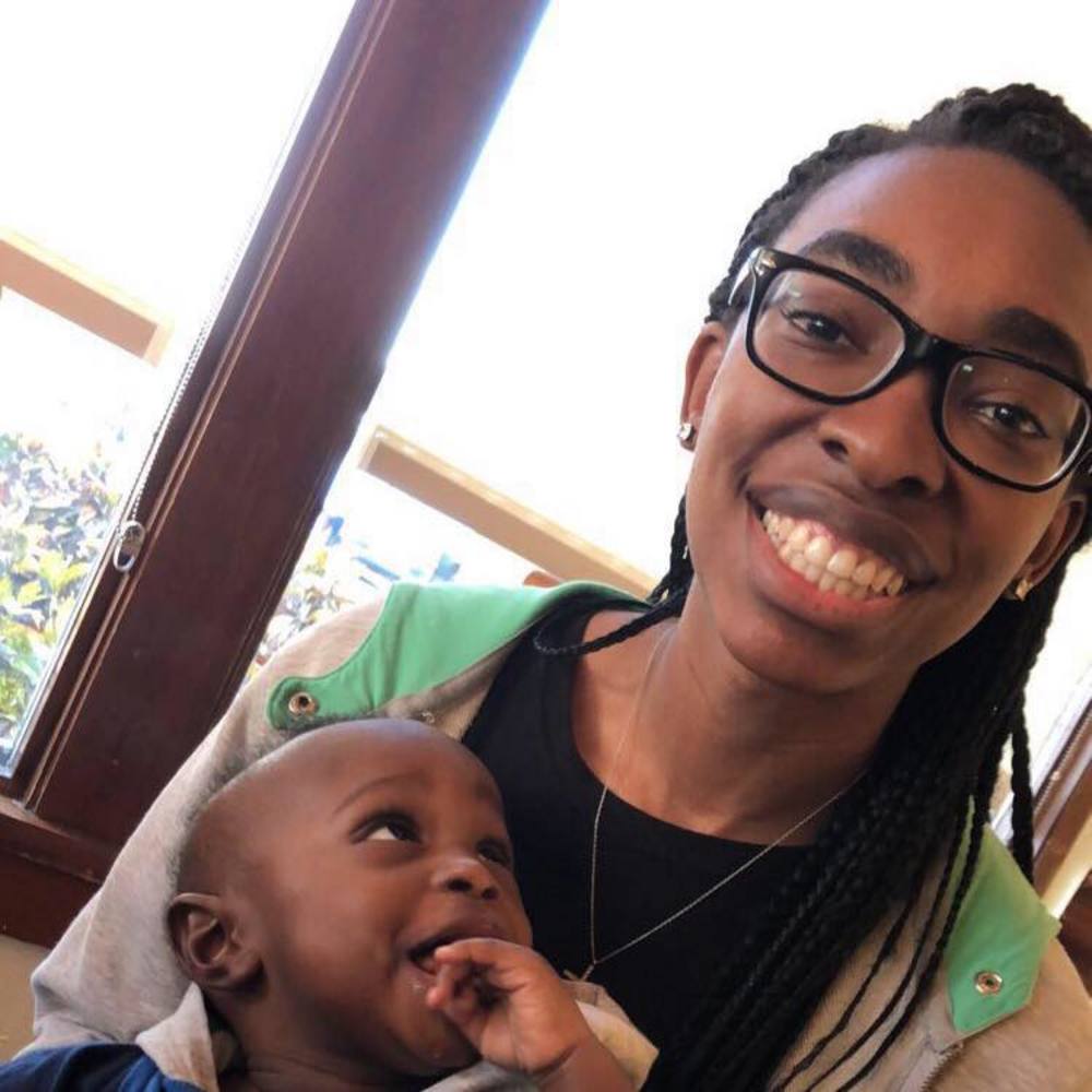 Meet your Posher, Ashley